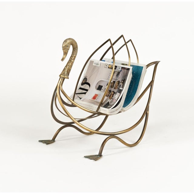 1960s Mid-Century Swan Shaped Magazine Rack in Brass attributed to Maison Jansen, 1960s For Sale - Image 5 of 11