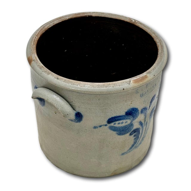Excellent 1850s Antique American Blue 2 Gallon Flower Decorated Stoneware Jar by S. T. Brewer - Havana New York For Sale - Image 9 of 18