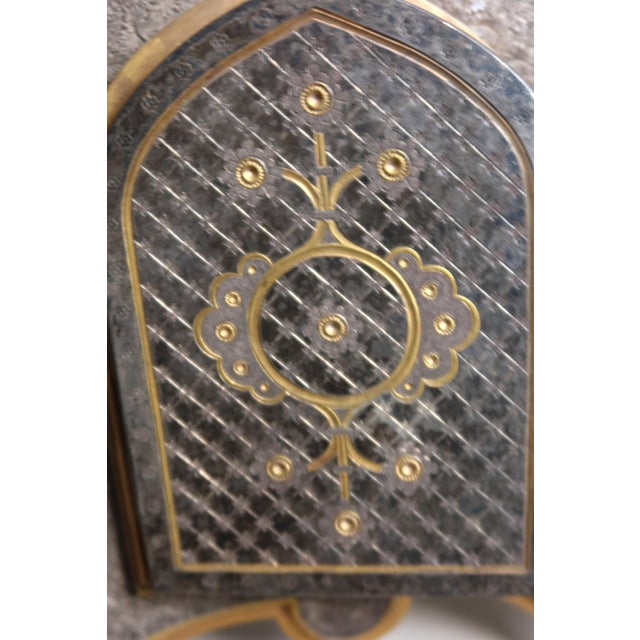 Gilt and silvered bronze photo frame, engraved, Napoleon III period. Very good condition. DIMENSIONS: 42cm long and 31cm...