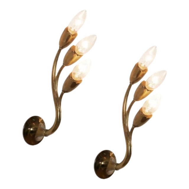 Gio Ponti Attr., Italian Mid-Century Modern, Wall Sconces, Brass, Flower Shape For Sale