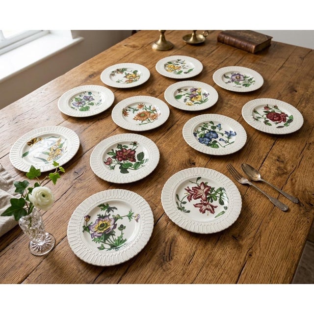 Set of 12 Antique Cauldon Ltd. England Botanical Porcelain Plates, Circa 1905–1920 For Sale - Image 10 of 12
