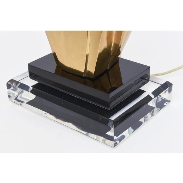Vintage Brass, Black & Clear Lucite Modigliani Style Table or Desk Lamp, 1970's For Sale In Miami - Image 6 of 11