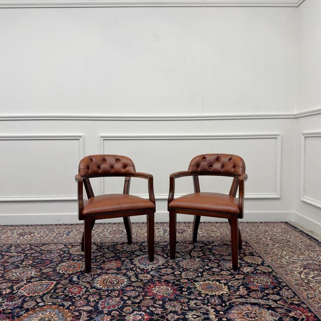 Antique office chairs in English, Classic and Chesterfield style. These beautiful chairs are the eye-catcher for your...