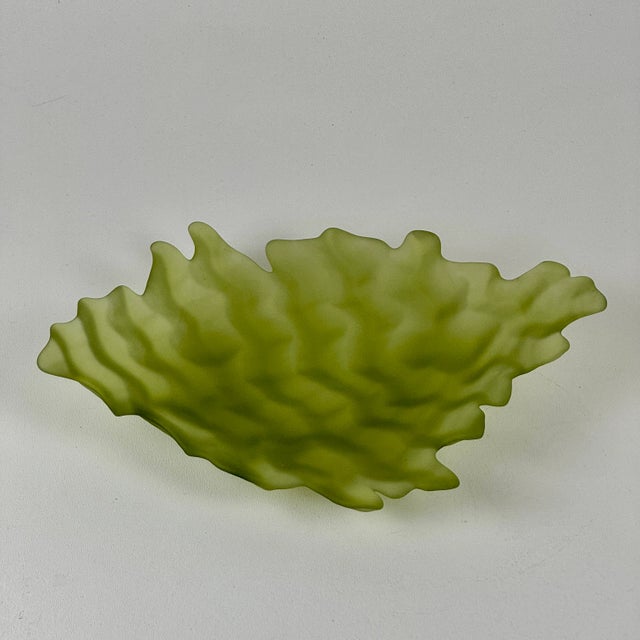 Set of 3 Vintage Hudson Beach Glass Water Bowls in Green, Yellow, & Pink For Sale - Image 4 of 12