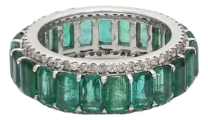 Natural 5.50 cts emerald & 0.75 cts diamond ring in 14k gold