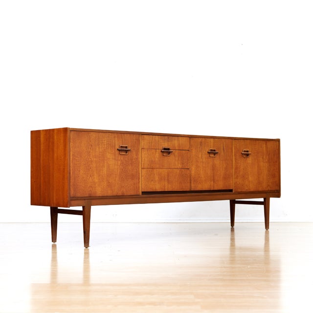 Brown Mid Century Teak Corinthian Credenza by Nathan Furniture For Sale - Image 8 of 10