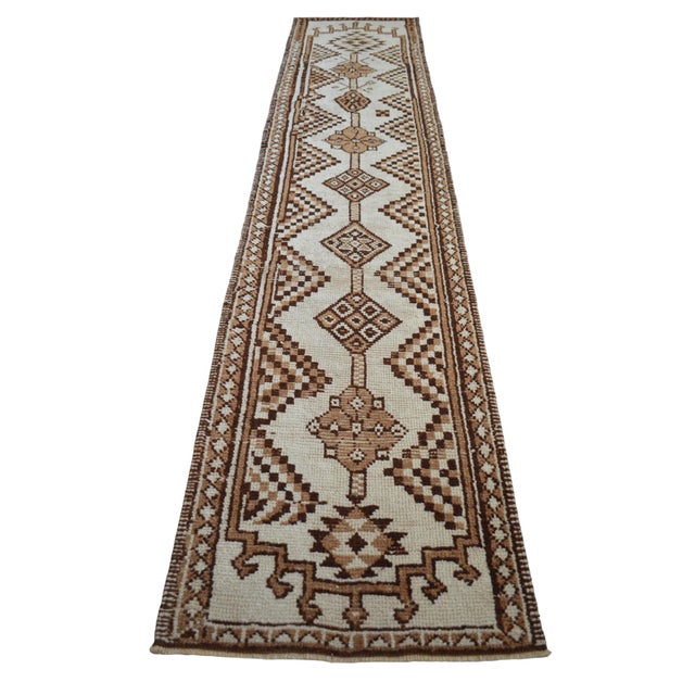 Beige 1970s Pure Natural Undyed Wool Hand-Knotted Turkish Runner Rug Moroccan Style - 2′9″ × 12′8″ For Sale - Image 8 of 14