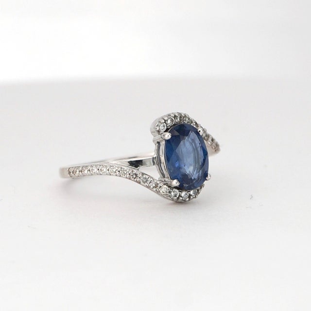 Contemporary Oval-Cut Blue Sapphire & Diamond Ring in 14k White Gold For Sale - Image 3 of 12