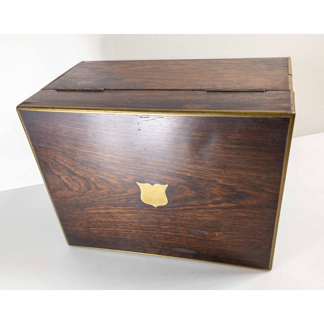 Brown 19th Century English Rosewood Veneer Traveling Vanity Case Box For Sale - Image 8 of 18
