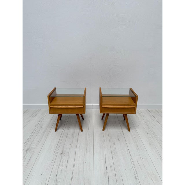 Mid-Century Modern Mid-Century Walnut Nightstands with Glass Shelves, 1960s, Set of 2 For Sale - Image 3 of 10