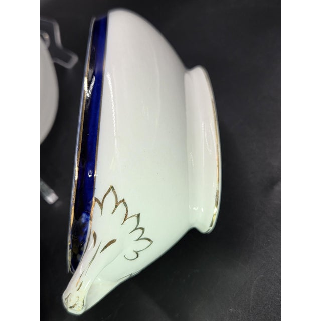 White Mid 20th Century Large English Gravy Boat With Cobalt Blue Stripe For Sale - Image 8 of 18