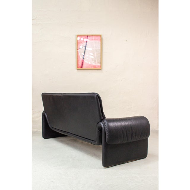 Mid-Century Modern Vintage 2011 Sofa Two-Seater Couch in Leather from, de Sede, 1983 For Sale - Image 3 of 16