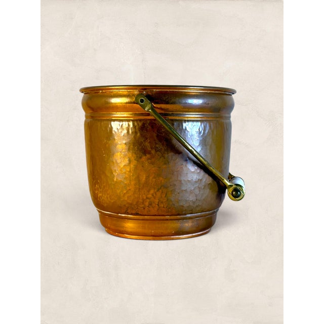 Early 20th Century Antique English Hammered Copper Planter For Sale - Image 5 of 6