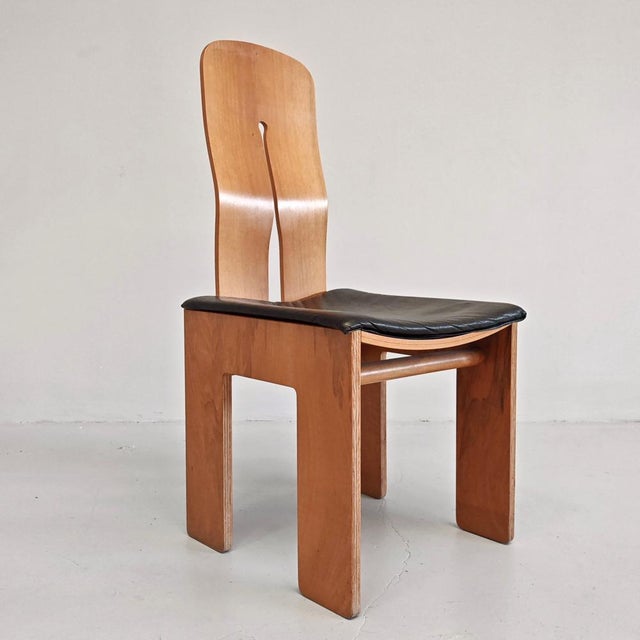 Walnut and Black Leather Model 765 Chair by Carlo Scarpa for Bernini, 1970s For Sale - Image 16 of 18