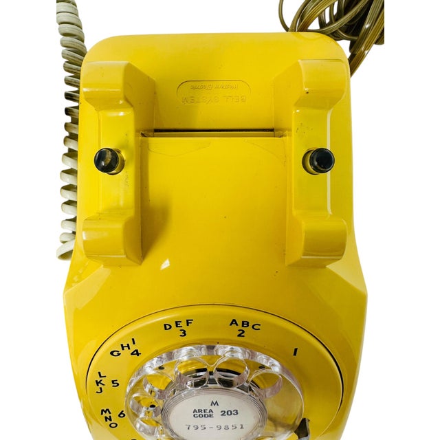 Vintage 1970s Western Electric 500dm Yellow Rotary Phone | Retro Bell System Landline | Mid-Century Modern Decor | Tested & Working For Sale - Image 11 of 14