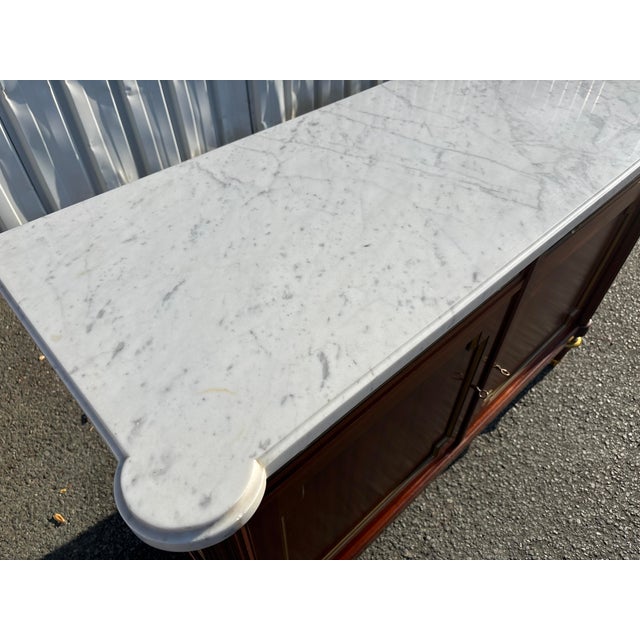 French Neoclassical Brass and Marble Sideboard in Mahogany by Maurice Hirsch, 1950s For Sale - Image 4 of 12