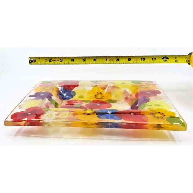1970s Lucite Tray or Bowl Dyed Silk Flowers For Sale - Image 5 of 10