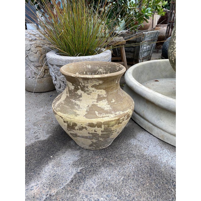 Cordial Earth Ware Vintage Pot / Planter For Sale In Los Angeles - Image 6 of 6