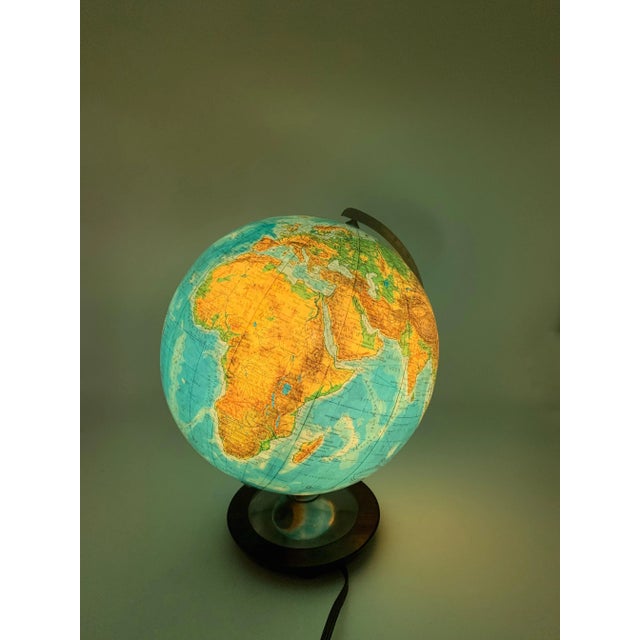 Terrestrial Globe Table Lamp from Columbus For Sale - Image 4 of 9