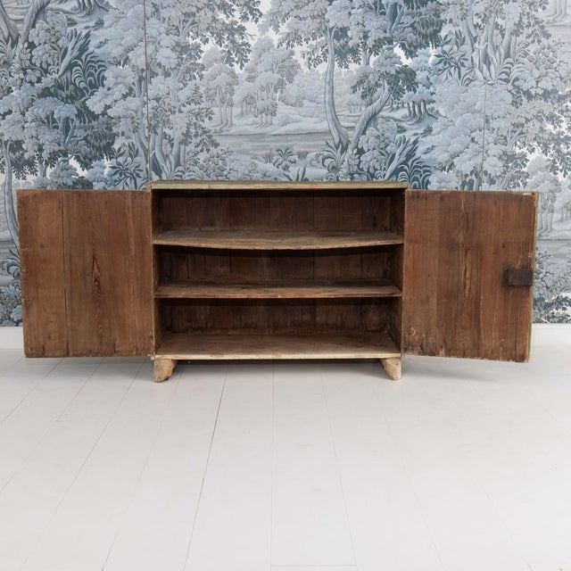 18th Century Italian Buffet With Iron Details in Original Green Paint For Sale - Image 12 of 18