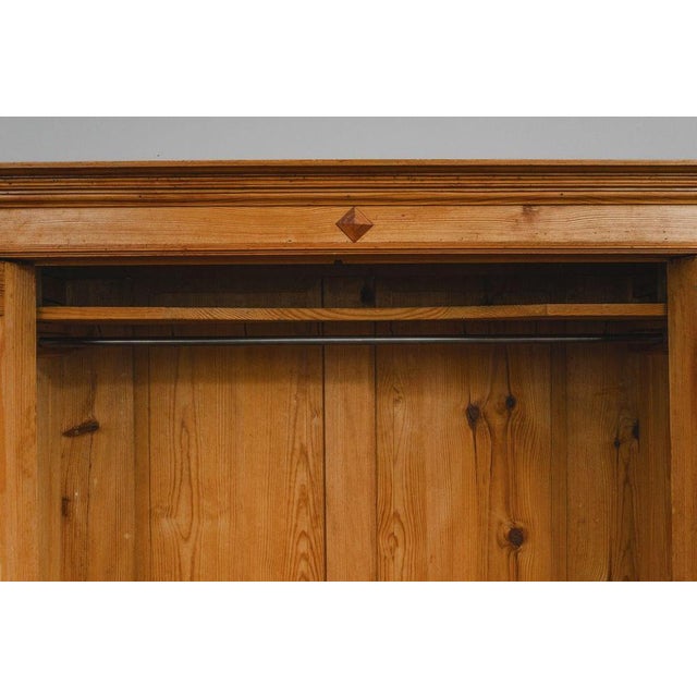 19th Century Gründerzeit Wardrobe in Pine For Sale - Image 13 of 18