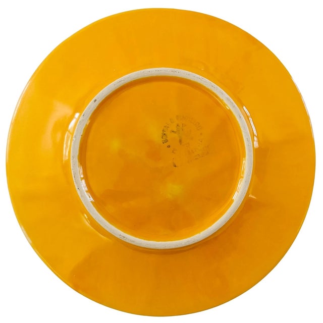 Bring a touch of Portuguese artistry and botanical charm to your table with this beautiful **Vintage Bordallo Pinheiro...