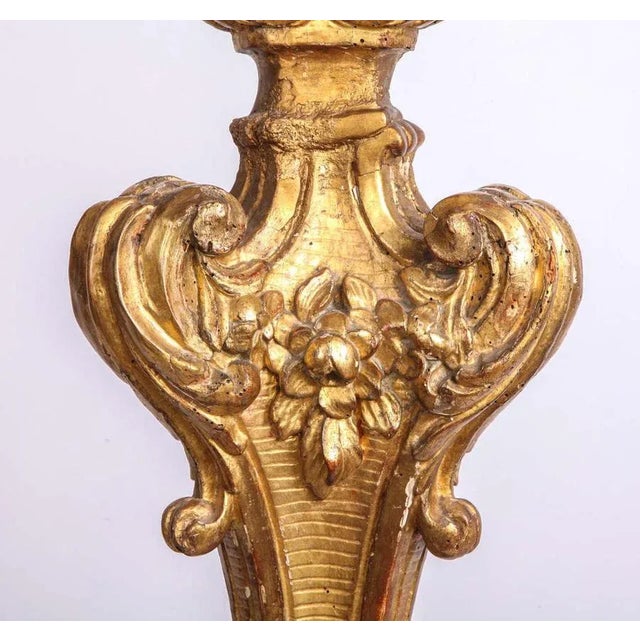 Early-18th Century Italian Giltwood Torchère or Floor Lamp, 1720 For Sale - Image 6 of 7