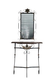 Example of Console Table With Mirror Set