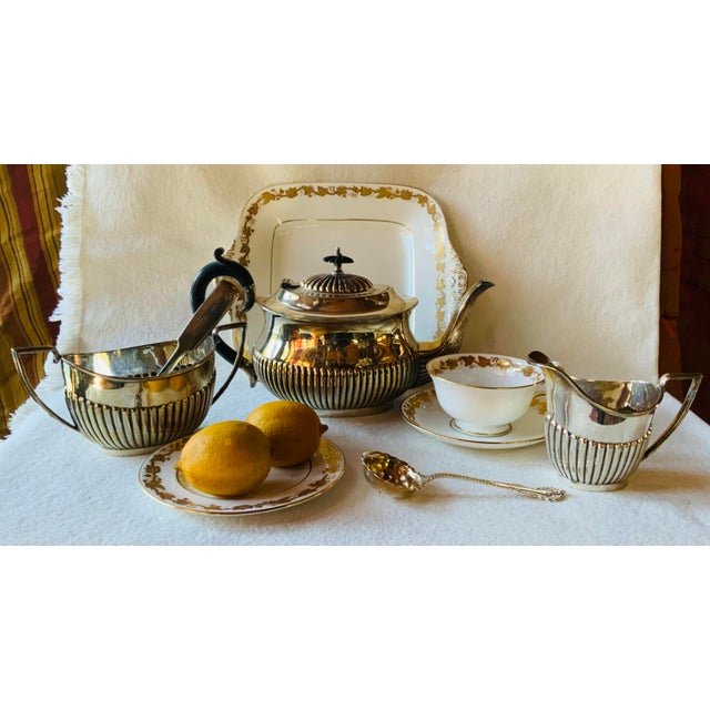 Chippendale 1950s Wedgwood Whitehall Pattern Bone China Square Cake Plate Diplomat Provenance, 10" For Sale - Image 3 of 18