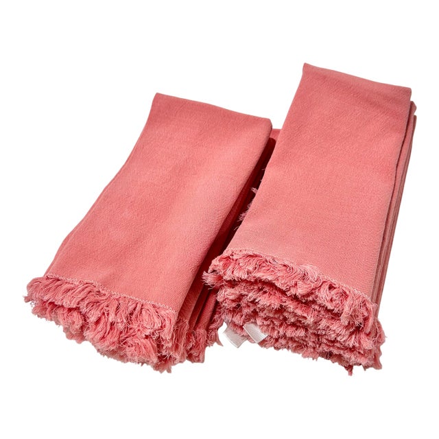 Late 20th Century Coral Pink Fringe Linen Dinner Napkins – Egyptian Cotton Tabletop Entertaining - Set of 10 For Sale