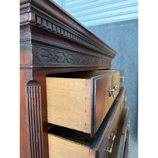 18th Century Mahogany Chest on Chest With Dressing Table For Sale - Image 9 of 18