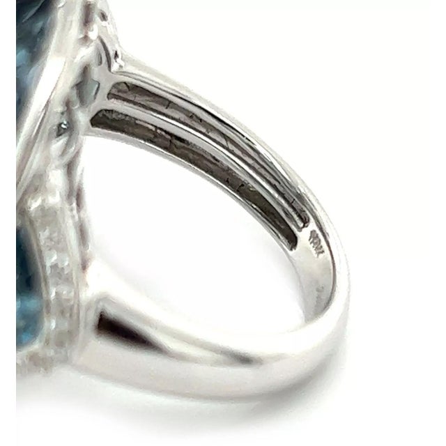 Silver Bellarri 18k White Gold Diamond Blue Topaz Geometric Design Ring, Size 7 For Sale - Image 8 of 9