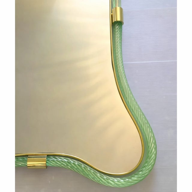 Mid-Century Modern Luxury Italian Green-Wather and Gold-Leaf “Torchon” Mirror Murano Glass by Simoeng For Sale - Image 3 of 7