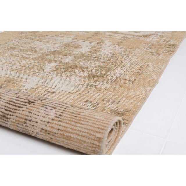 Turkish 1960s Muted Beige Turkish Runner For Sale - Image 3 of 10