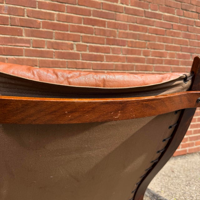 Pair of 1970s “Siesta” Bent Rosewood and Leather Lounge Chairs by Ingmar Relling for Westnofa, Norway For Sale - Image 9 of 12