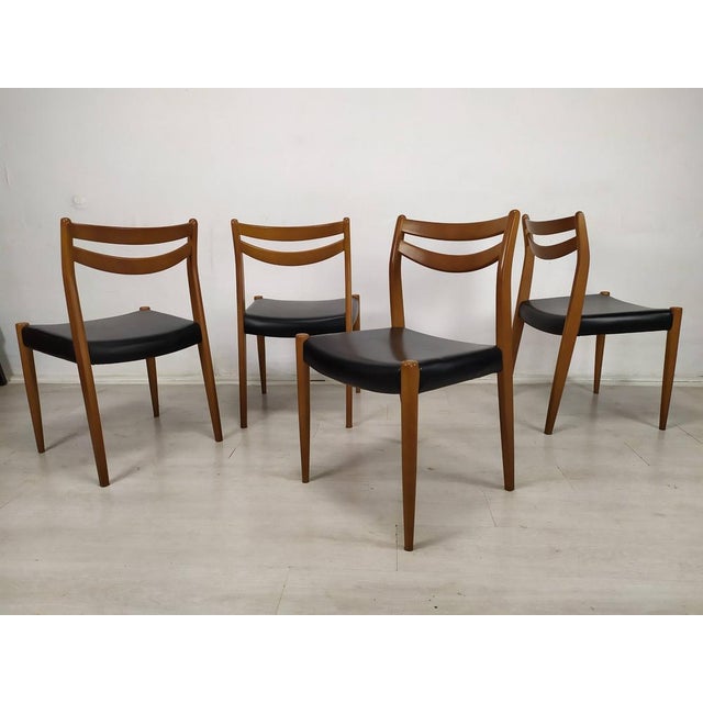 Scandinavian Skai Chairs, 1960s, Set of 4, in Good conditions. Designed 1960 to 1969