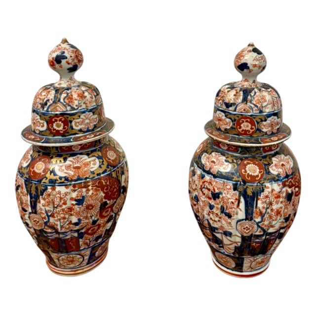 Antique Japanese Imari Lidded Vases, 1860s, Set of 2 For Sale