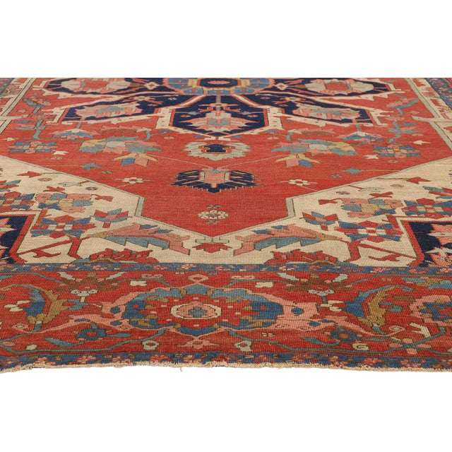 Late 19th Century Persian Serapi Rug, 09'01 X 12'07 For Sale - Image 4 of 10