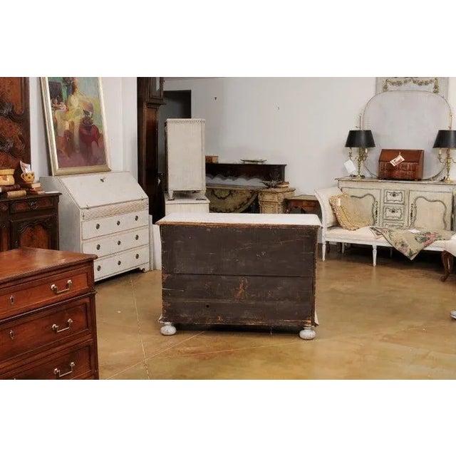 1740s Swedish Baroque Painted Buffet with Carved Doors and Pull Out Drawer For Sale - Image 9 of 13