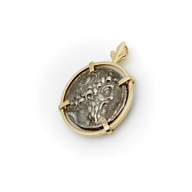 Mediterranean 15th Century Seleukid Kingdom Demetrios II Nikator Sterling Silver Ancient Coin in 14k Gold Pendant For Sale - Image 3 of 10
