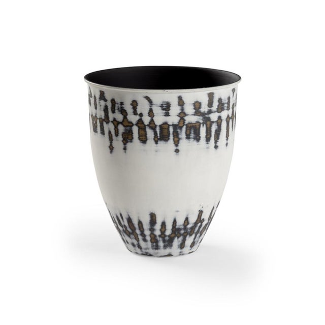 2020s Wildwood Cyrus Planter, Large For Sale - Image 5 of 5