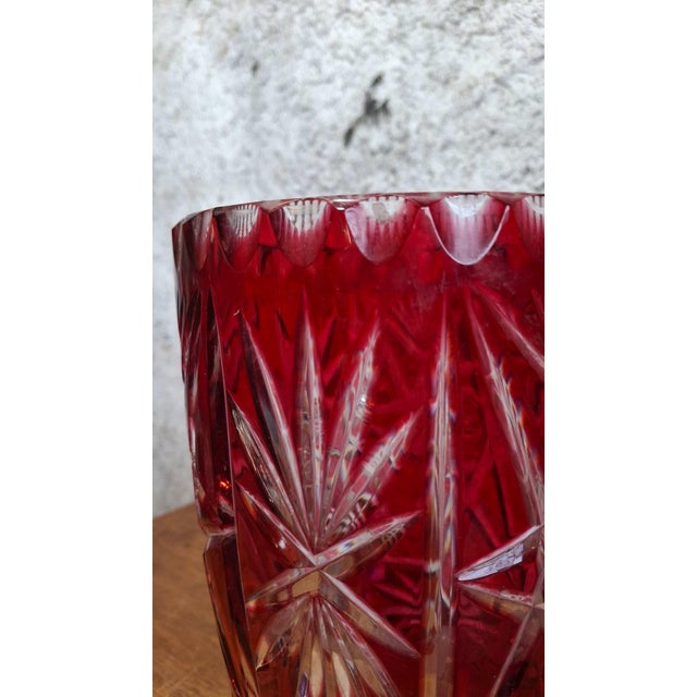 1950s Large Cut Crystal Vase with Ruby ​​Red Overlay, Central Europe, 1950s For Sale - Image 5 of 10