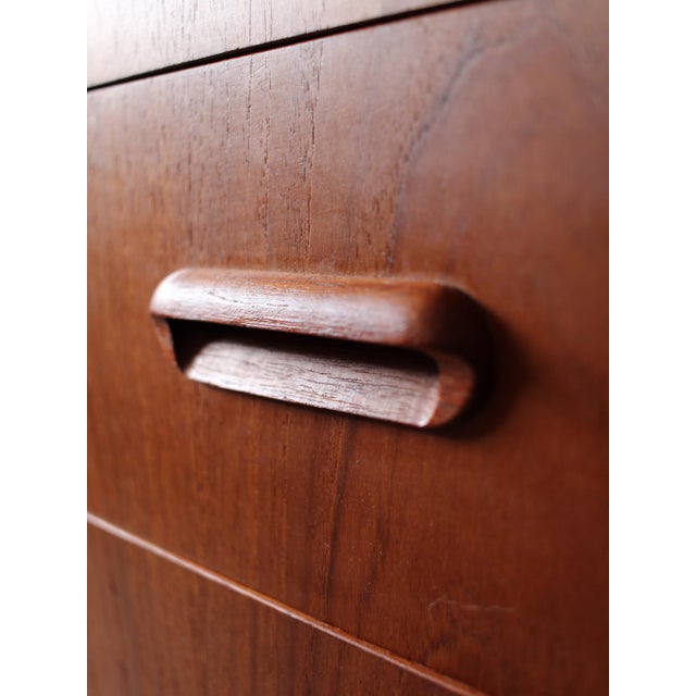 Wood Vintage Danish Chest of Drawers in Teak, 1960s For Sale - Image 7 of 10