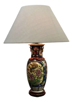 Early 20th Century Chinese Porcelain Lamp