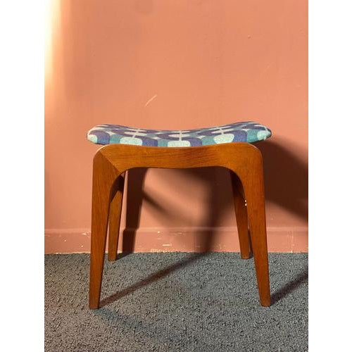 Vintage teak ottoman – danish design (1960s) this authentic danish footstool is an essential and functional piece of mid-...