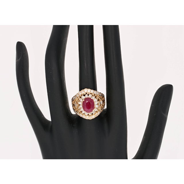 3.61 Carat Ruby Diamond Art Deco Style Yellow Gold Ring, Size 7 For Sale - Image 4 of 4