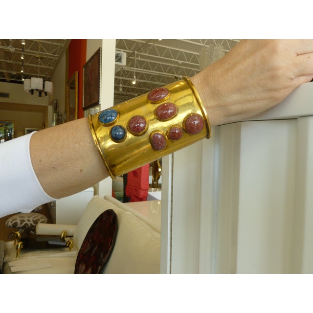 Vintage Signed Mary McFadden Brass, Agate Stone and Lapis Lazuli Wide Cuff Bracelet Rare For Sale - Image 14 of 15