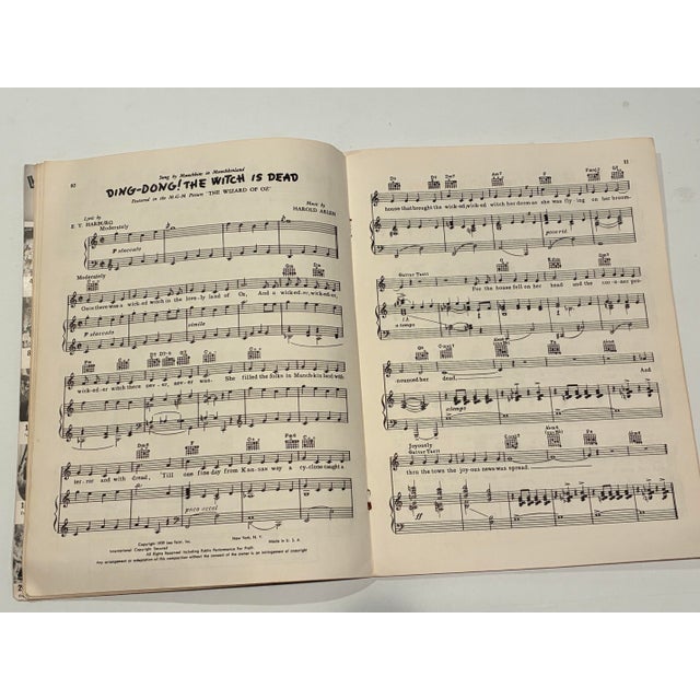 1939 “Wizard of Oz” Souvenir Music Album | Vintage Film Sheet Music Book For Sale - Image 4 of 11
