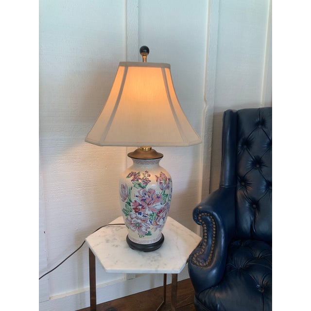 Late 20th Century Vintage Hand‑Painted Chinese Embossed Porcelain Ginger Jar Lamp With Vintage Silk Shade for Palm Beach Chic, Grandmillennial & Chinoiserie - See Pics! For Sale - Image 5 of 10