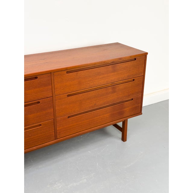 Wood Large Teak Chest of Drawers from Tørring / HJN Møbelfabrik, 1960s For Sale - Image 7 of 18